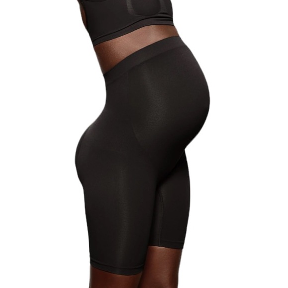 SKIMS Intimates & Sleepwear New Skims Maternity Sculpting Short Mid